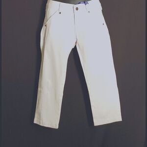 JR. WHITE CAPRI STYLE FASHION JEAN BY BROOKLYN GIR